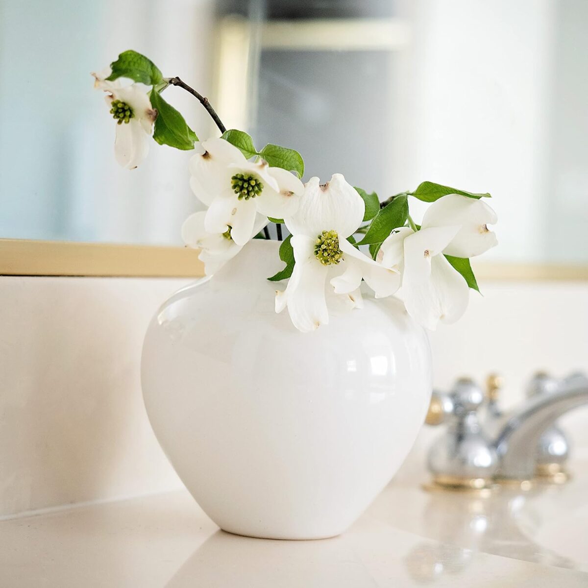 White Porcelain Vase with Glossy Finish 5 Inch Small White Vases for Flowers, Small White Vases for Centerpieces, Mini White Vase, Short White Vase, White Round Vase, Cute White Flower Vase